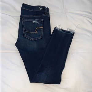 American Eagle Destroyed Jegging Crop NWOT